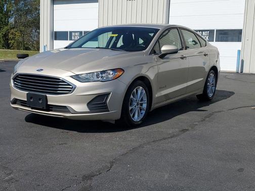 2019 Ford Fusion Hybrid SE
