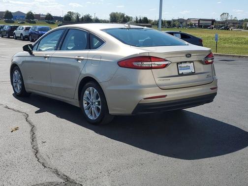 2019 Ford Fusion Hybrid SE