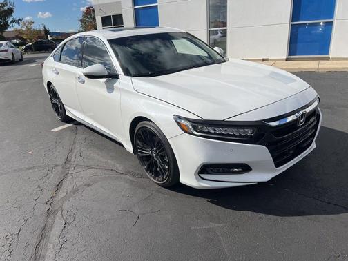 2020 Honda Accord Touring 2.0T