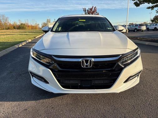 2020 Honda Accord Touring 2.0T