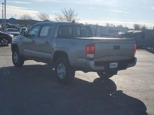 2017 Toyota Tacoma SR