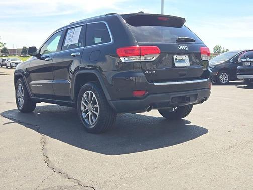 Brilliant Black Crystal Pearlcoat 2014 Jeep Grand Cherokee Limited