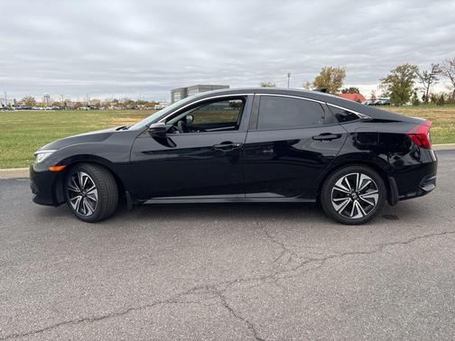 2017 Honda Civic EX-L