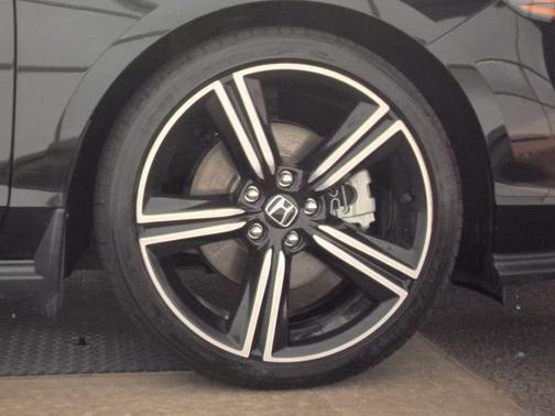 Crystal Black Pearl 2024 Honda Accord Hybrid Sport