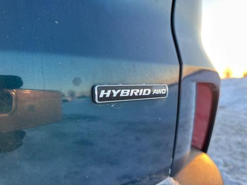 2020 Ford Escape Titanium Hybrid