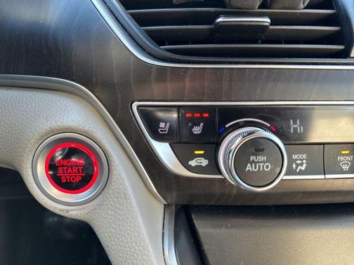 2019 Honda Accord Touring 2.0T