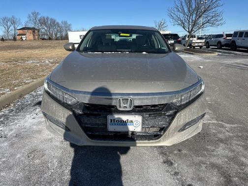 2019 Honda Accord Touring 2.0T