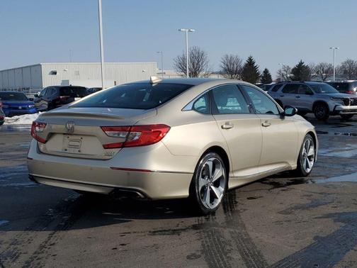 2019 Honda Accord Touring 2.0T