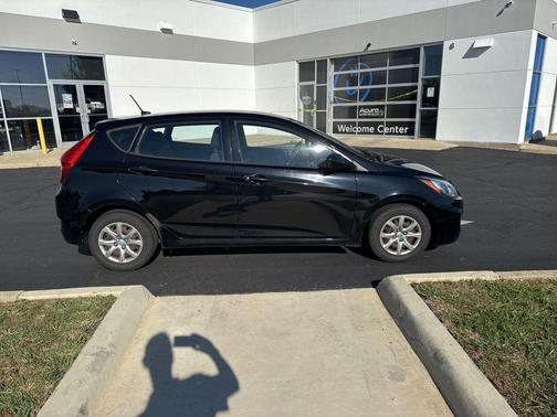 2013 Hyundai Accent GS