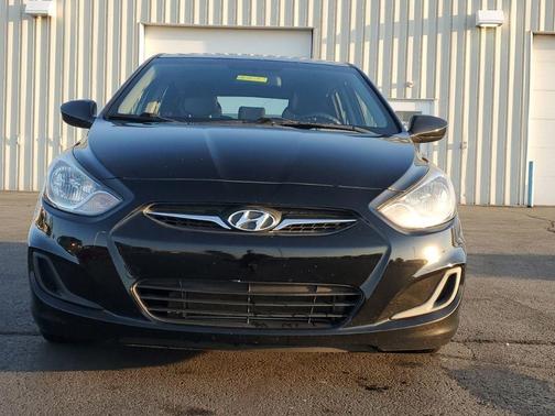 2013 Hyundai Accent GS