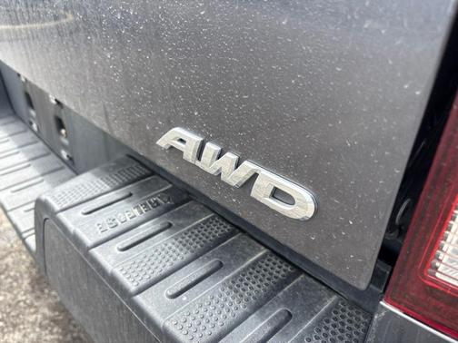 Modern Steel Metallic 2023 Honda Ridgeline RTL