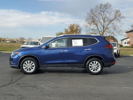 2018 Nissan Rogue SV