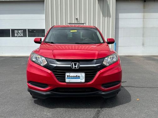 Milano Red 2016 Honda HR-V LX
