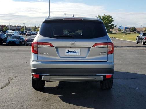 2021 Honda Pilot Touring 7-Passenger