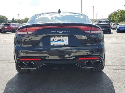 2022 Kia Stinger GT1