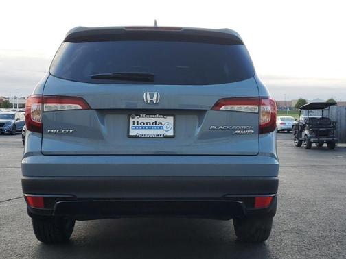 2022 Honda Pilot Black Edition