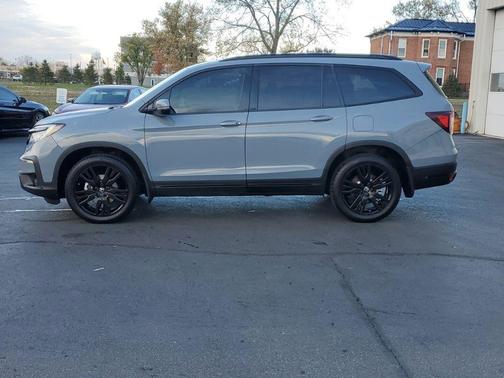 2022 Honda Pilot Black Edition