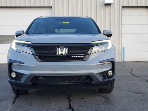 2022 Honda Pilot Black Edition