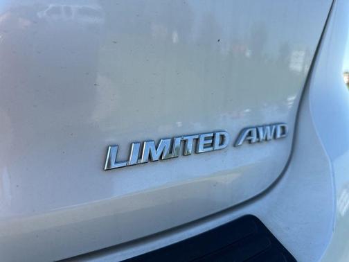 Blizzard Pearl 2013 Toyota Venza Limited