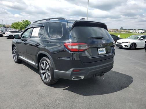 2024 Honda Pilot Touring