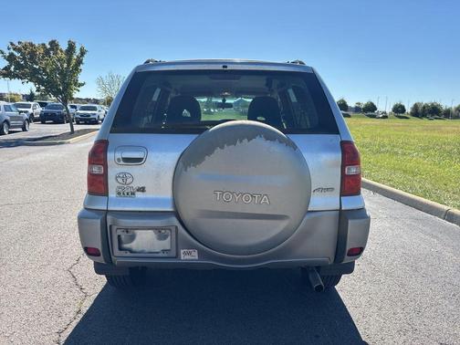 2005 Toyota RAV4 Base