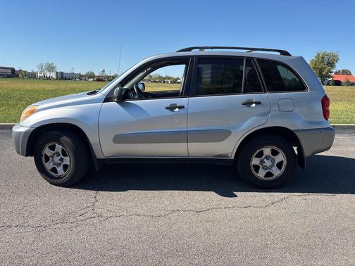 2005 Toyota RAV4 Base