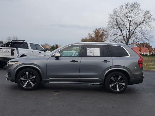 2016 Volvo XC90 T6 R-Design