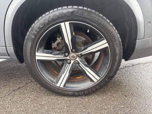 2016 Volvo XC90 T6 R-Design