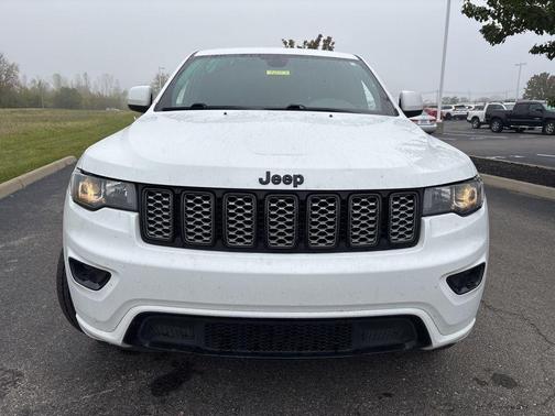 2022 Jeep Grand Cherokee WK Laredo