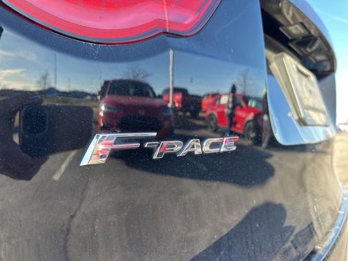 2017 Jaguar F-PACE 35t Premium