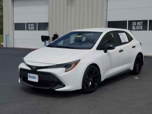 2022 Toyota Corolla Hatchback SE Nightshade