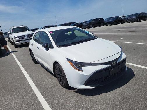2022 Toyota Corolla Hatchback SE Nightshade