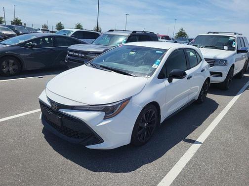 2022 Toyota Corolla Hatchback SE Nightshade
