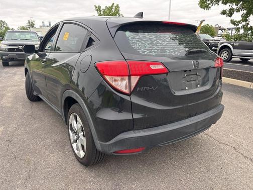Crystal Black Pearl 2016 Honda HR-V LX