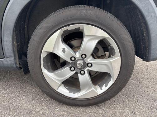 Crystal Black Pearl 2016 Honda HR-V LX