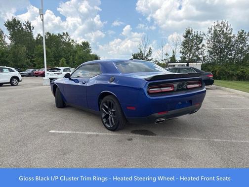2022 Dodge Challenger SXT