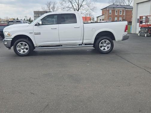Bright White Clearcoat 2015 RAM 2500 Laramie