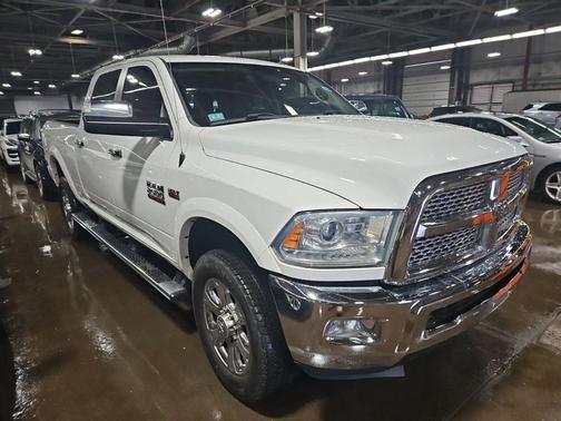 Bright White Clearcoat 2015 RAM 2500 Laramie