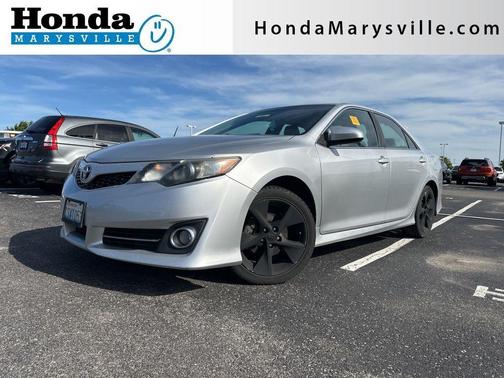 Classic Silver Metallic 2012 Toyota Camry SE