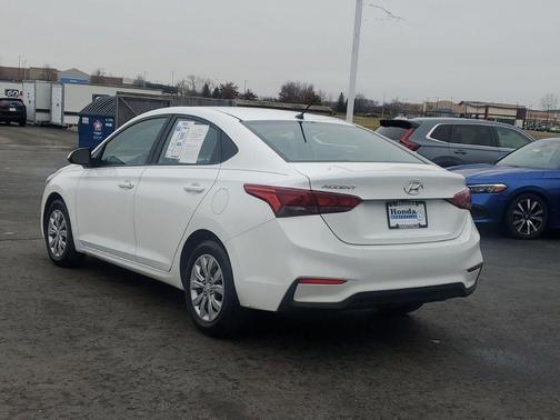 2022 Hyundai Accent SE