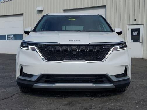 2023 Kia Carnival LX