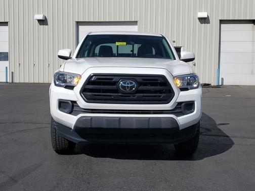 2019 Toyota Tacoma SR