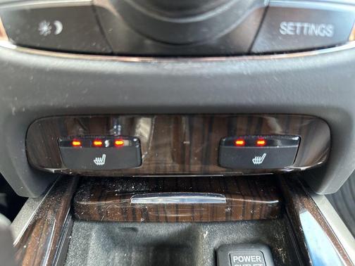 2014 Acura RLX Technology Package