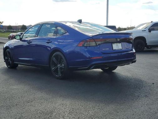 2023 Honda Accord Hybrid Sport-L