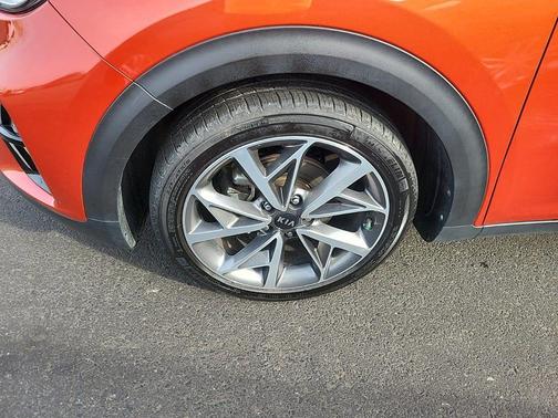 2020 Kia Niro Touring