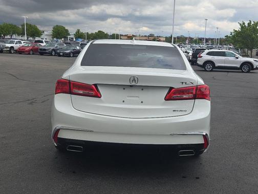 Bellanova White Pearl 2018 Acura TLX V6 w/Technology Package
