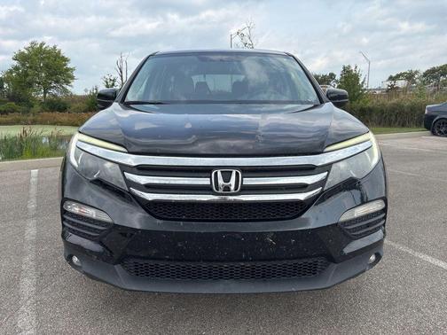 2017 Honda Pilot EX