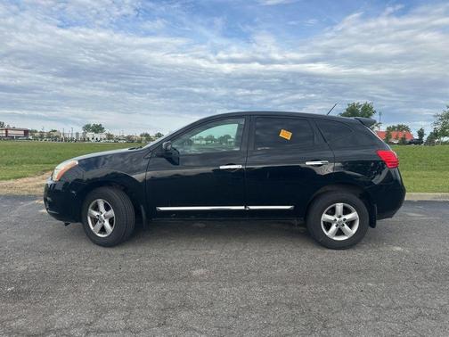 Super Black 2013 Nissan Rogue S