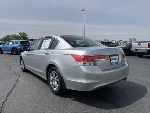 Alabaster Silver Metallic 2012 Honda Accord SE
