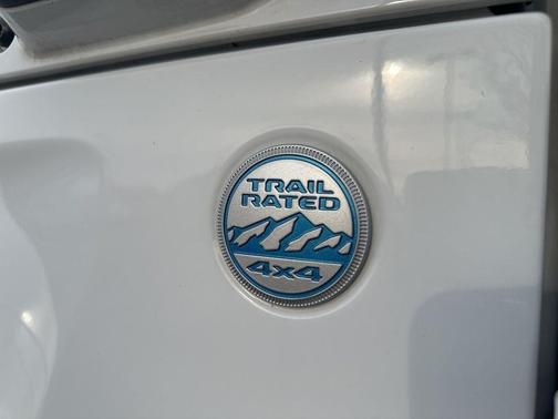 Bright White Clearcoat 2023 Jeep Wrangler 4xe Sahara